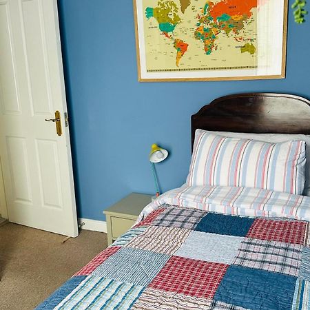 Stylish City Centre House / 3 Bedroom / Family Friendly Белфаст Экстерьер фото