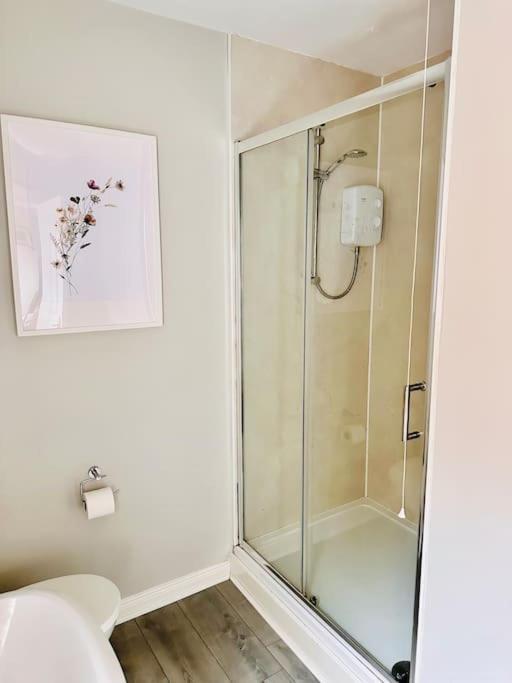 Stylish City Centre House / 3 Bedroom / Family Friendly Белфаст Экстерьер фото